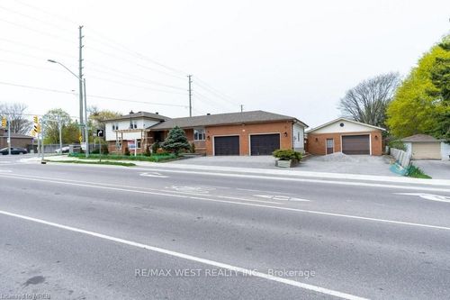 146 Harvie Rd, Barrie, ON, L4N9E3 | Card Image