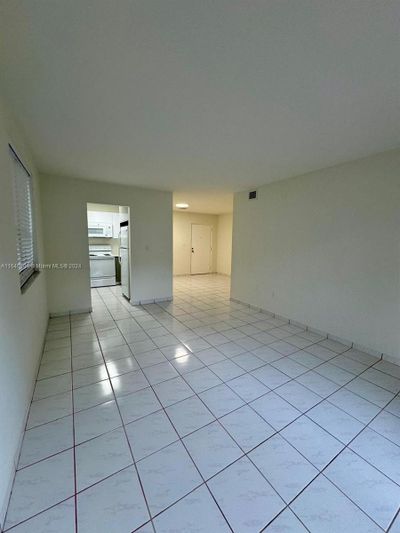 205 - 1101 Sw 122 Ave, Condo with 2 bedrooms, 2 bathrooms and null parking in Miami FL | Image 2