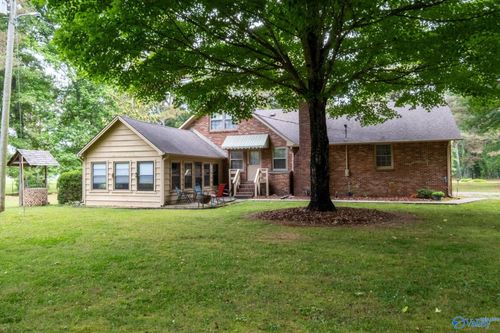 10137 Pulaski Pike, Toney, AL, 35773-7207 | Card Image