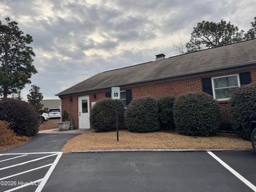 front-section-110 Turner St, Southern Pines, NC, 28387-7053 | Card Image