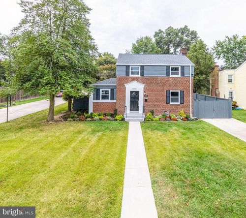 3300 6th St S, ARLINGTON, VA, 22204-1704 | Card Image