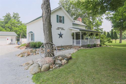 7284 Beard Rd, Clyde, MI, 48049-2208 | Card Image