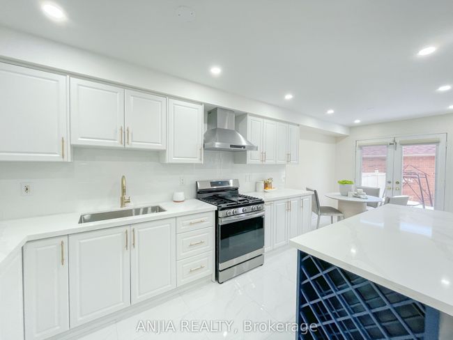 2330 Bur Oak Ave, House attached with 4 bedrooms, 4 bathrooms and 1 parking in Markham ON | Image 15
