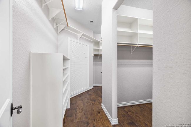 2021 Vista Ridge Dr, House other with 3 bedrooms, 3 bathrooms and null parking in Kerrville TX | Image 21