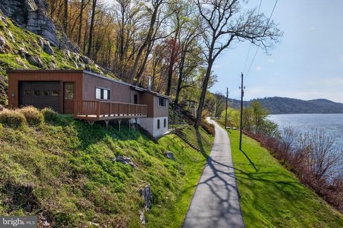 6710 River Drive, York, PA, 17406 | Card Image