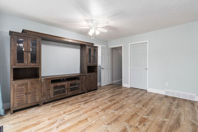 277 Fairway Ct, House other with 4 bedrooms, 4 bathrooms and null parking in Plainwell MI | Image 11