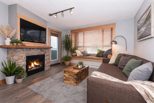 433-4314 Main St, Whistler, BC, V8E1A8 | Card Image