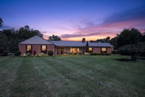 481 Wassona Dr, Marion, VA, 24354-4425 | Card Image