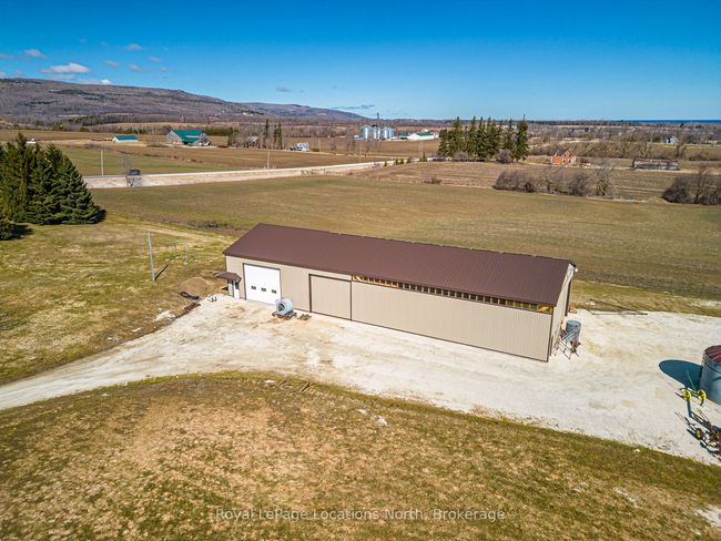 1931 Conc 10 Nottawasaga Concession W, House other with 4 bedrooms, 4 bathrooms and 4 parking in Clearview ON | Image 4