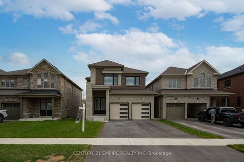 210 Ferragine Cres, Bradford, ON, L3Z4K1 | Card Image