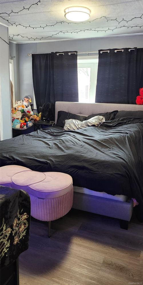 68 Revere Dr, Bohemia, NY, 11716-4018 | Card Image