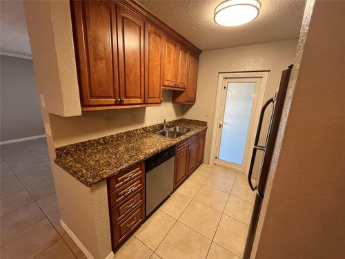 apt-208-2020 Ne 56th St, Fort Lauderdale, FL, 33308-2506 | Card Image