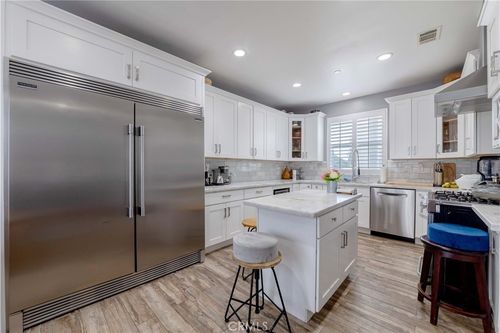 94-1800 N Pacific Coast Hwy, El Segundo, CA, 90245 | Card Image