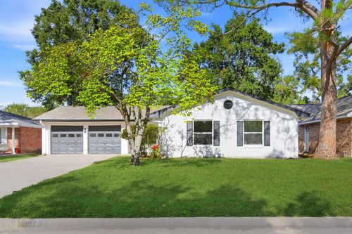 9326 Meadowbriar Ln, Houston, TX, 77063-3936 | Card Image