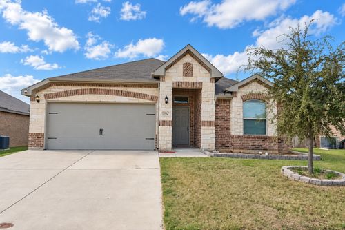2532 Silver Fox Trl, Weatherford, TX, 76087-1808 | Card Image