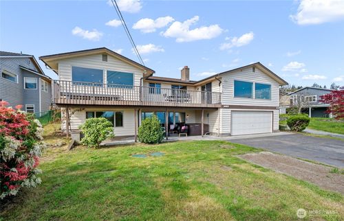 1462 Se Camano Dr, Camano Island, WA, 98282-7634 | Card Image