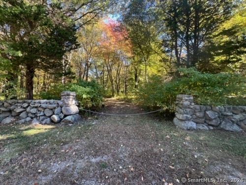174 Montauk Ave, Stonington, CT, 06378-2318 | Card Image