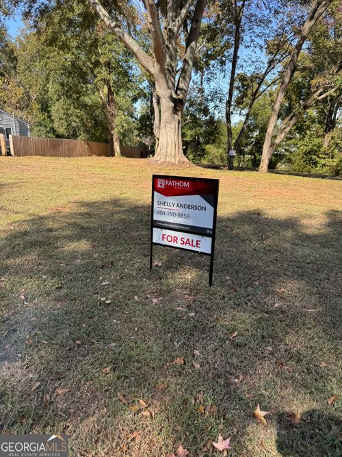 1461 Hawthorne Ave Se, Smyrna, GA, 30080-2137 | Card Image