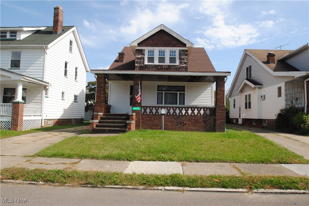 109th St, Garfield Heights, OH 44125