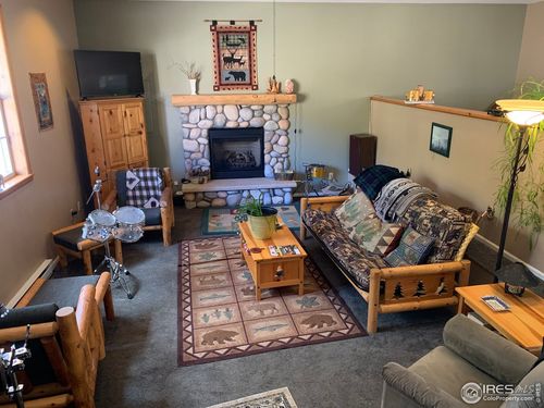 582 Meadowview Dr, Estes Park, CO, 80517-8840 | Card Image
