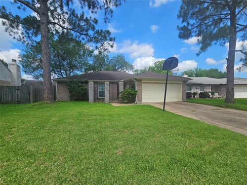 3206 Pebble Lake Dr, Sugar Land, TX, 77479-1852 | Card Image