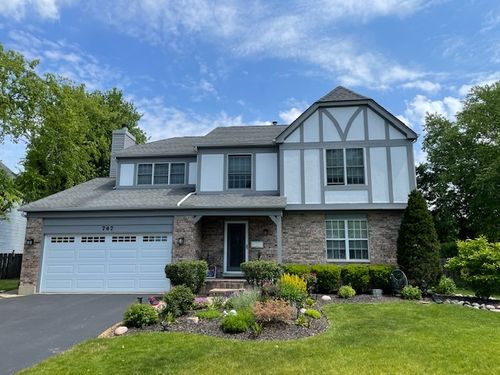 747 Warwick Ct, Carol Stream, IL, 60188-4334 | Card Image