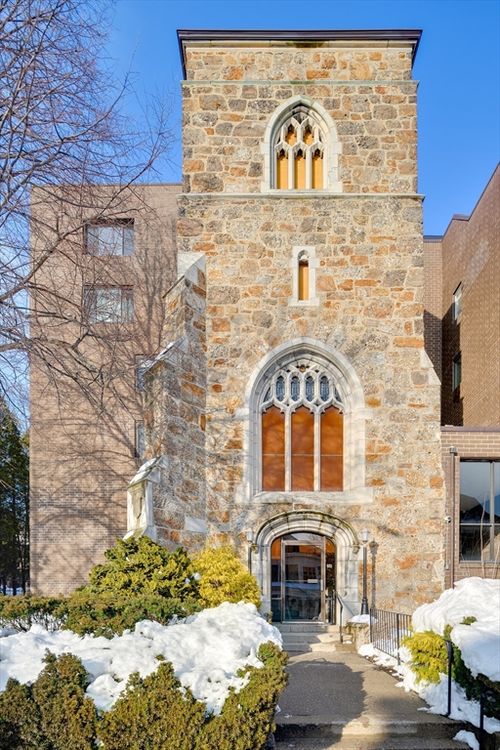 apt-307-321 Harvard St, Cambridge, MA, 02139-2017 | Card Image