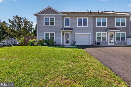 2 Court Ln, CARLISLE, PA, 17013-1398 | Card Image