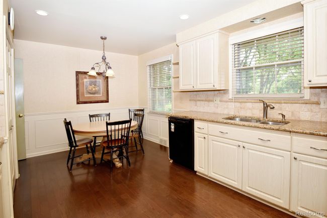1010 Rock Spring Rd, House other with 4 bedrooms, 3 bathrooms and null parking in Bloomfield Hills MI | Image 13