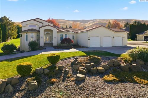 1222 Country Ridge Dr, Richland, WA, 99352-7763 | Card Image