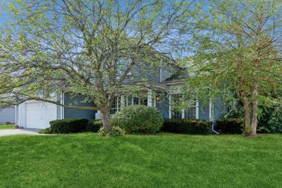 233 Mondovi Drive, House other with 5 bedrooms, 3 bathrooms and 5 parking in Oswego IL | Image 1