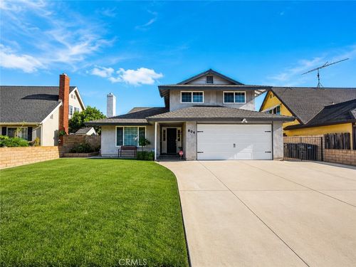 806 San Jacinto Dr, Corona, CA, 92879-1055 | Card Image
