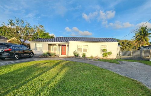 3325 S Lake Dr, Miami, FL, 33155-3634 | Card Image
