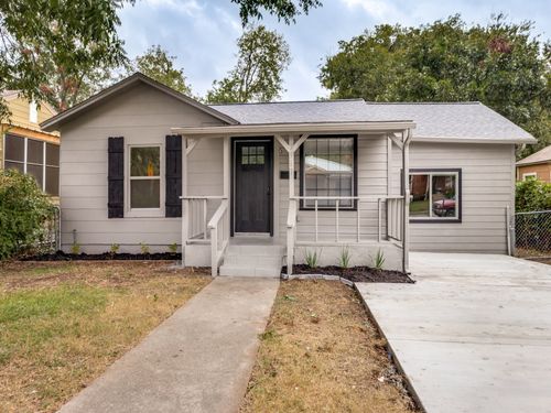 3917 Valentine St, Fort Worth, TX, 76107-5607 | Card Image