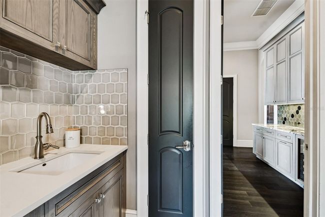 5120 W Longfellow Ave, House other with 6 bedrooms, 7 bathrooms and null parking in TAMPA FL | Image 93