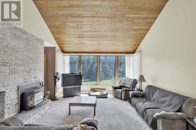 205 Demchuk Rd, Home with 3 bedrooms, 3 bathrooms and null parking in Thunder Bay ON | Image 8