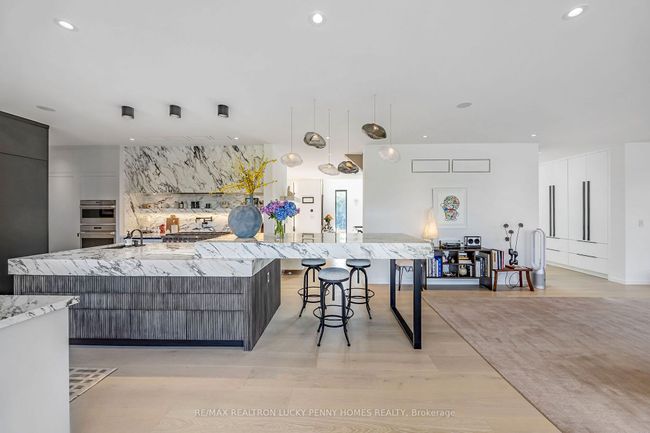 2 Allen Manor, House other with 5 bedrooms, 7 bathrooms and 24 parking in Markham ON | Image 15