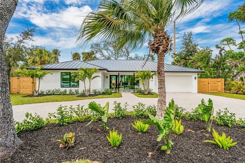 645 Flamevine Ln, Vero Beach, FL, 32963-1857 | Card Image