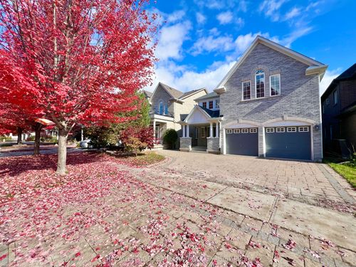 73 Castleglen Blvd, Markham, ON, L6C0A9 | Card Image