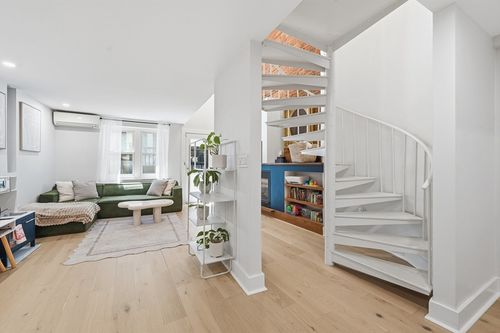 1-15 Cazenove St, Boston, MA, 02116-6258 | Card Image