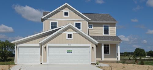 2-4833 Duttonvale Dr, Caledonia, MI, 49316-7955 | Card Image
