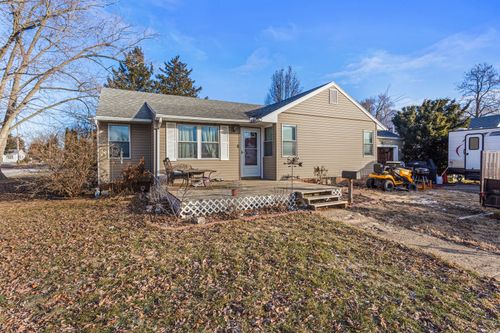 300 E Warren St, Le Roy, IL, 61752-1260 | Card Image