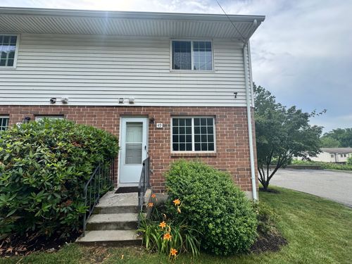 519 Scott Road, Waterbury, CT, 06705 | Card Image