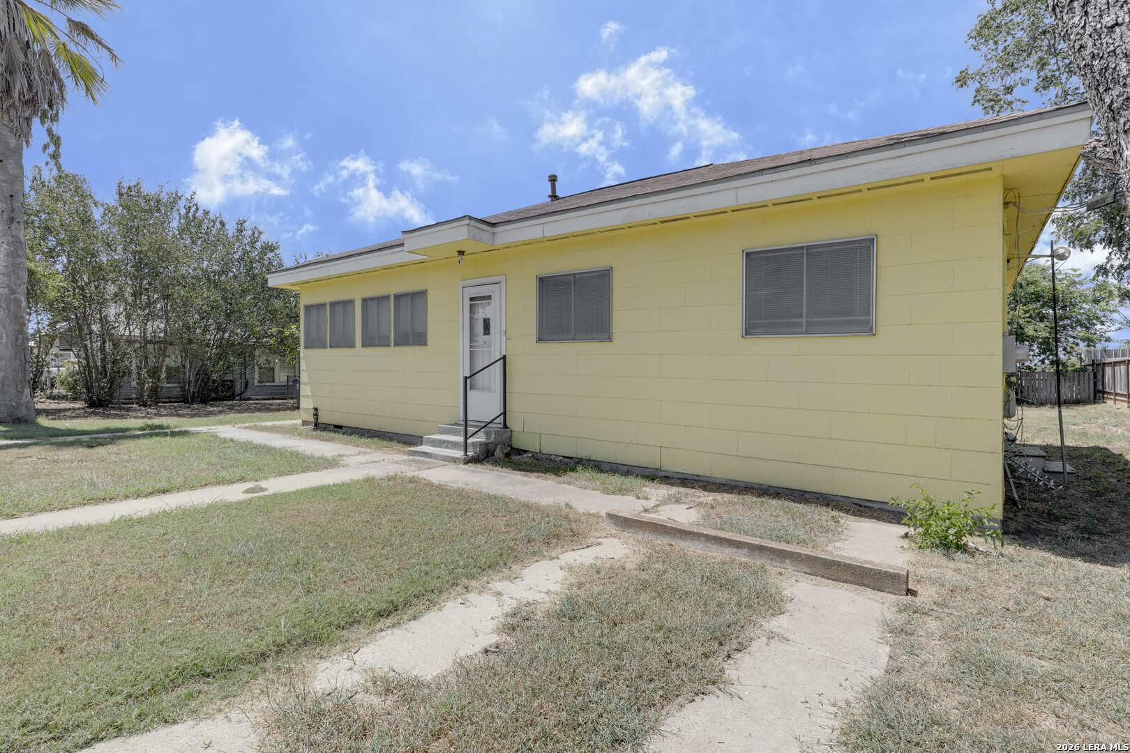 Residential in Floresville 4