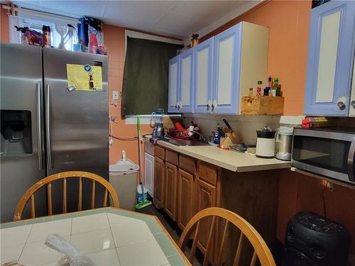 62 Prospect St, Kingston, NY, 12401-5006 | Card Image