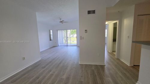201-9-4500 Nw 107th Ave, Doral, FL, 33178-1885 | Card Image
