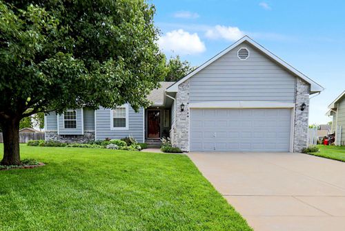 2604 N Rutgers St, Wichita, KS, 67205-2070 | Card Image