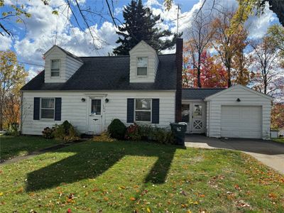 1427 High Street, House other with 3 bedrooms, 1 bathrooms and null parking in Erie PA | Image 1