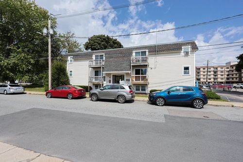 apt-a5-19 Church St, North Attleboro, MA, 02760-1635 | Card Image