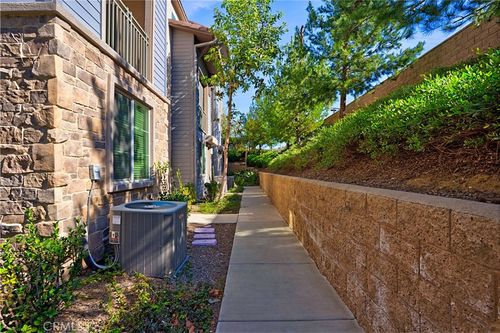 unit-101-609 Savi Dr, Corona, CA, 92878-4101 | Card Image